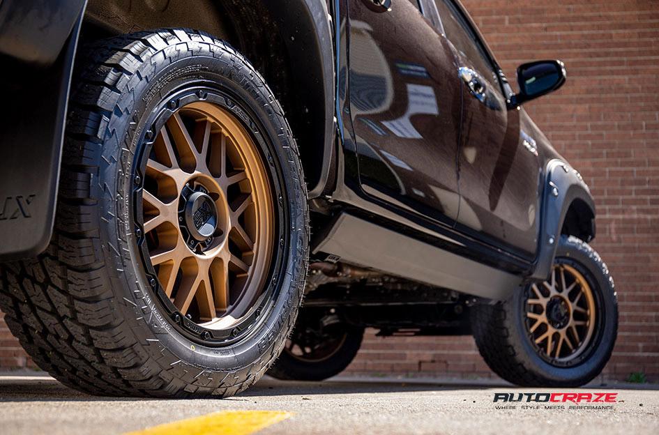 TOYOTA HILUX 4WD GRENADE OR MATTE BRONZE WITH MATTE BLACK LIP
